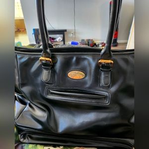 Align Weekender bag. Black leather.